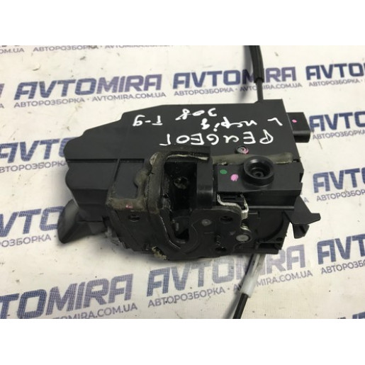 Замок двері передньої лівої Peugeot 308 2013-2021 9810309580